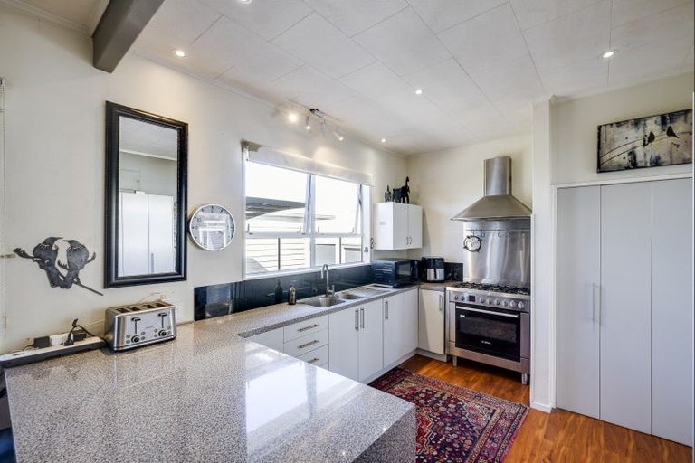 Photo of property in 14 Moeller Street, Taradale, Napier, 4112