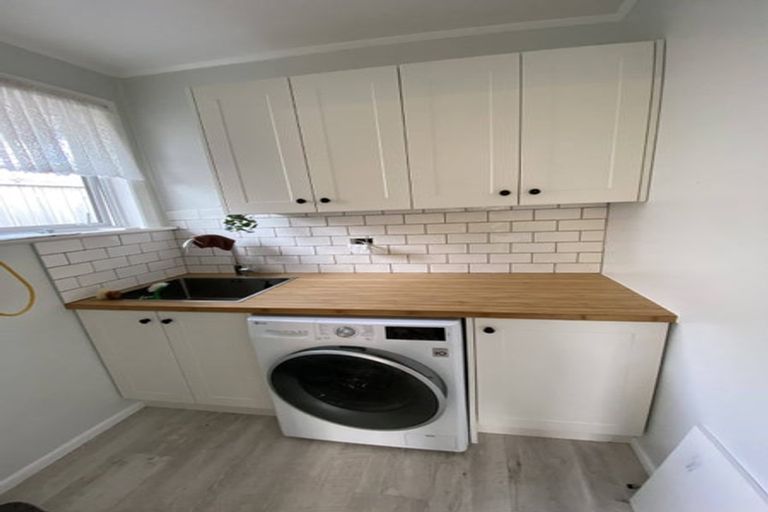 Photo of property in 68 Mark Avenue, Paparangi, Wellington, 6037