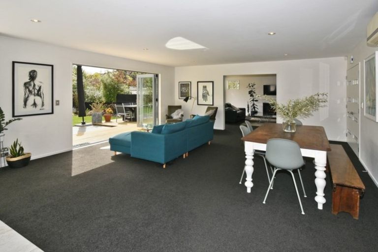 Photo of property in 3 Maurice Knowles Lane, Cashmere, Christchurch, 8022