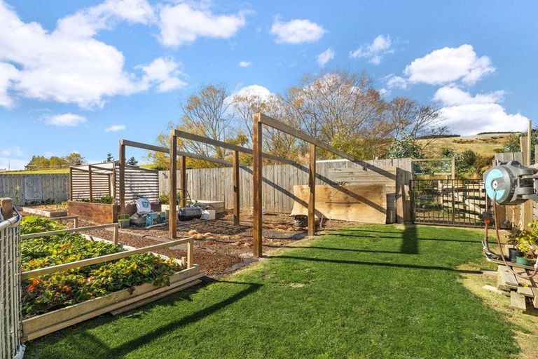 Photo of property in 23 Mallard Drive, Waihola, Outram, 9073