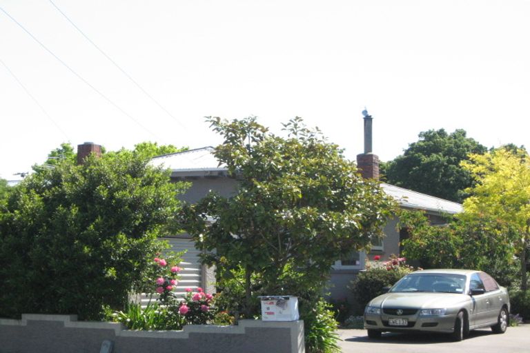 Photo of property in 1/137 Petrie Street, Richmond, Christchurch, 8013