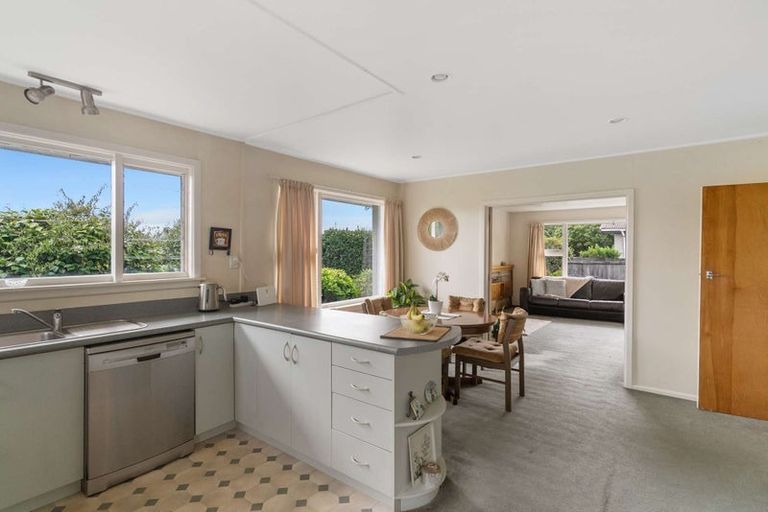 Photo of property in 155 Prestons Road, Redwood, Christchurch, 8051