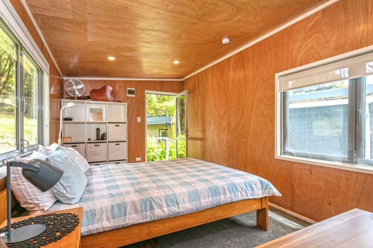 Photo of property in 33 Puriri Road, Te Kouma, Coromandel, 3581