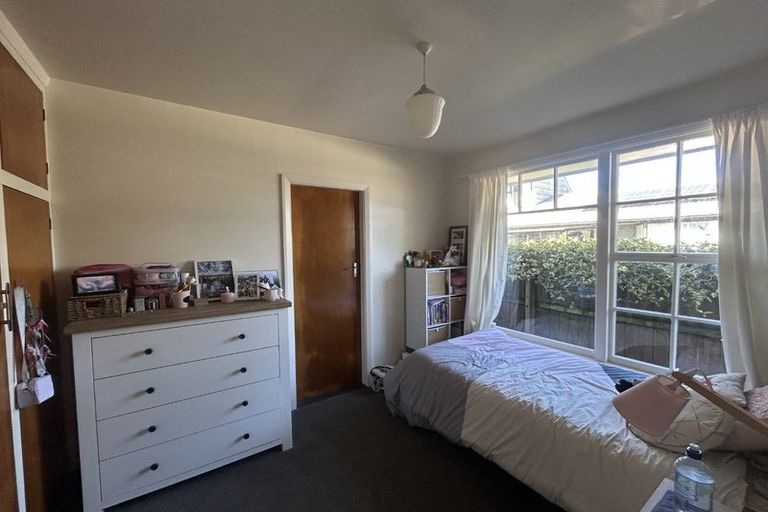 Photo of property in 1/400 Memorial Avenue, Burnside, Christchurch, 8053