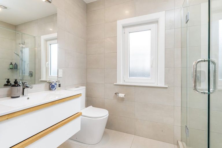 Photo of property in 33 Clifford Avenue, Merivale, Christchurch, 8014