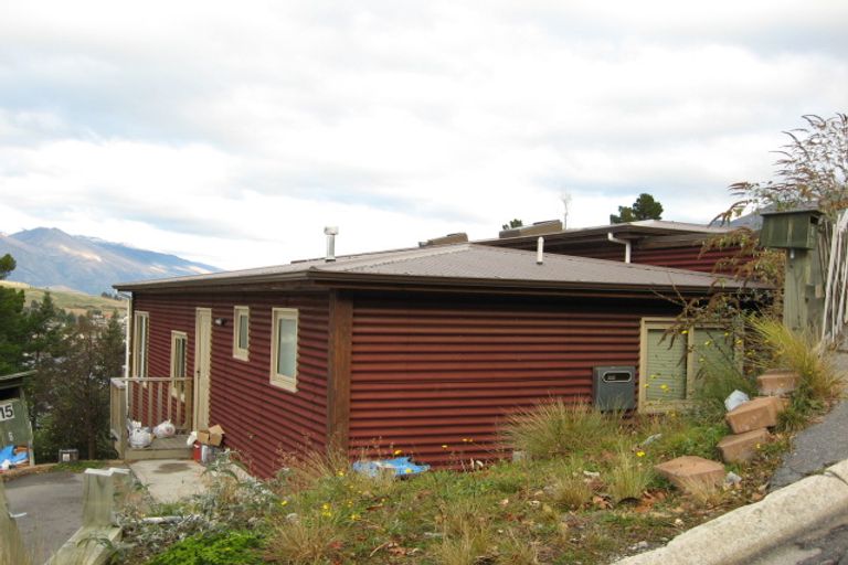 Photo of property in 15b Sunrise Lane, Queenstown, 9300