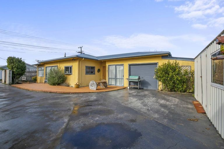 Photo of property in 58 Record Street, Fitzroy, New Plymouth, 4312