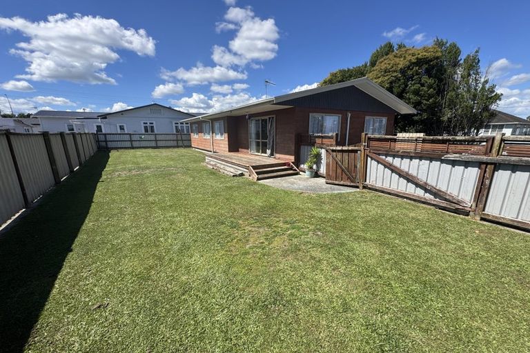 Photo of property in 8a Grandview Road, Nawton, Hamilton, 3200