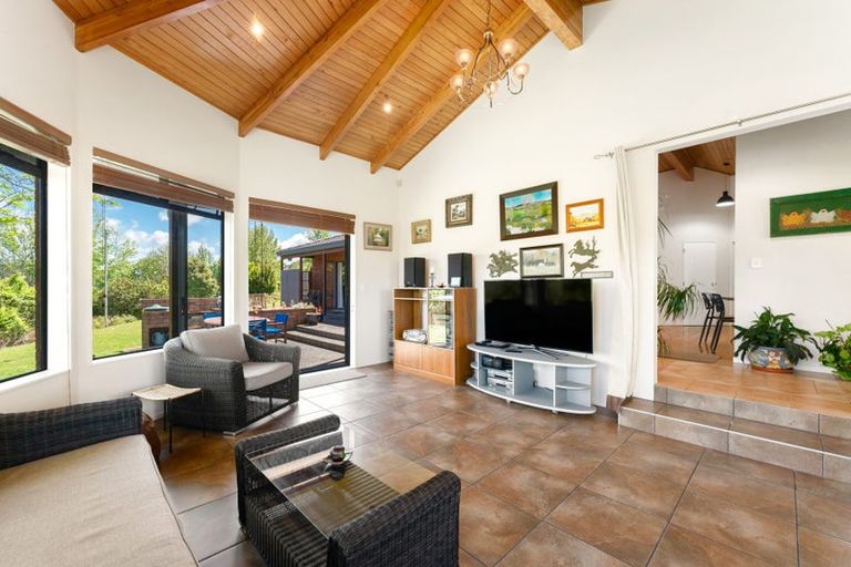 Photo of property in 103 Awa Road, Kumeu, 0891