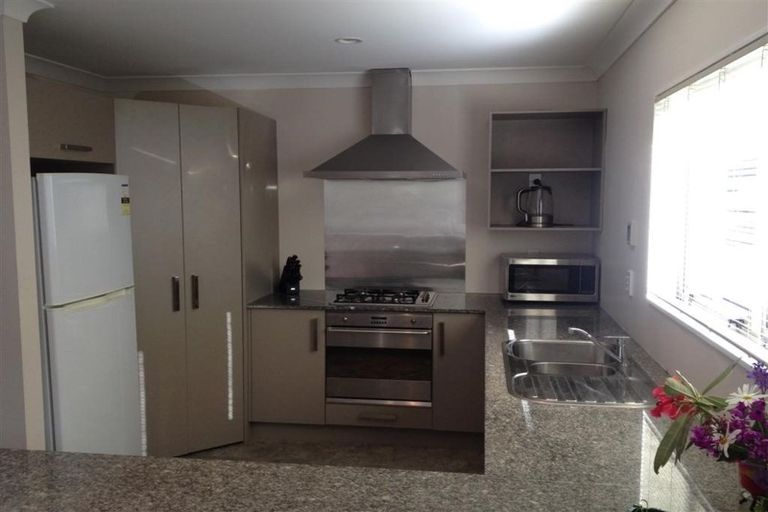 Photo of property in 14 Gifford Grove, Churton Park, Wellington, 6037