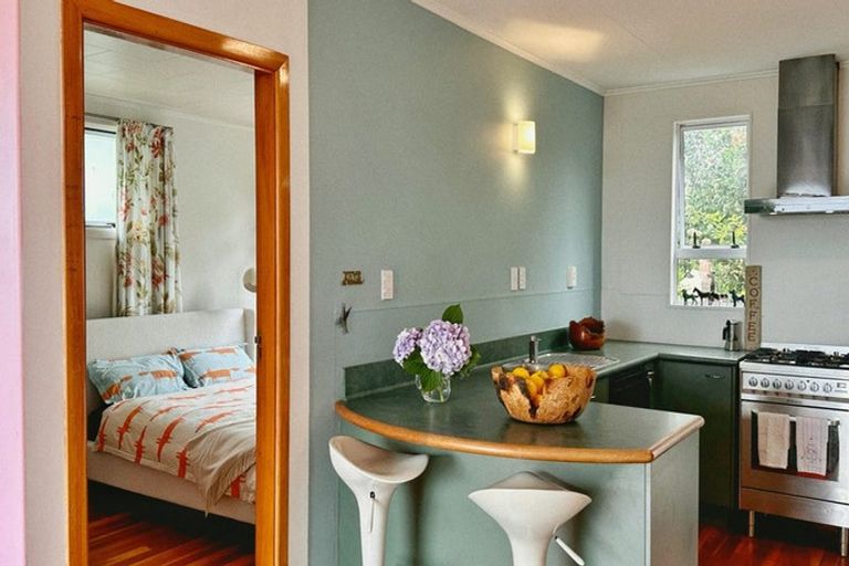 Photo of property in 31 Rodney Avenue, Te Horo Beach, Otaki, 5581