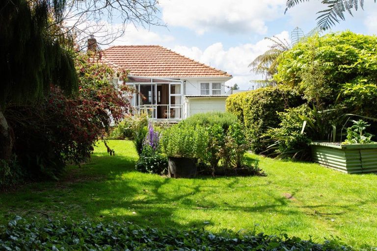 Photo of property in 29 Fox Street, Woodville, 4920