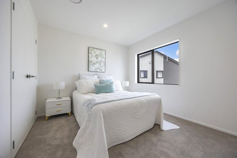 Photo of property in 6 Kartolina Crescent, Kumeu, 0810