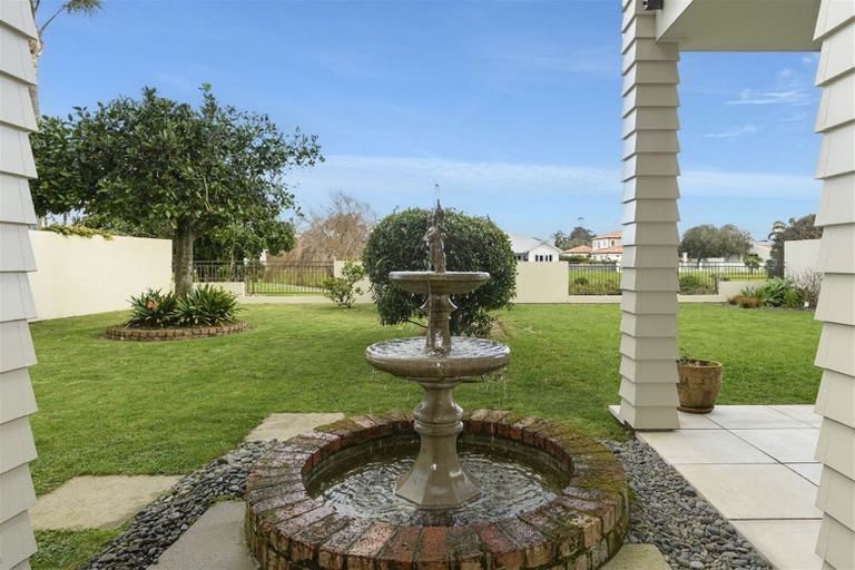 Photo of property in 42 Seychelles Drive, Papamoa Beach, Papamoa, 3118