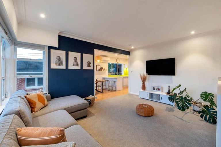 Photo of property in 10 Hamlet Place, Pukekohe, 2120