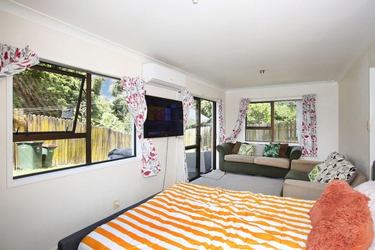 Photo of property in 26 Kingsclere Place, Goodwood Heights, Auckland, 2105