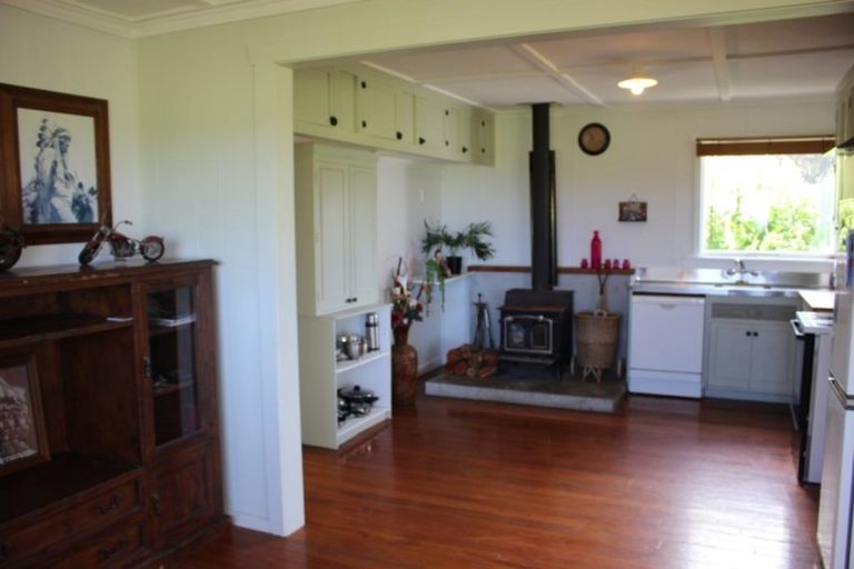 Photo of property in 496 Frankley Road, Hurworth, New Plymouth, 4371