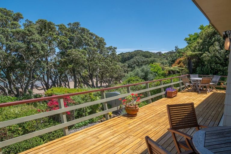 Photo of property in 8 Kotare Drive, Coopers Beach, 0420