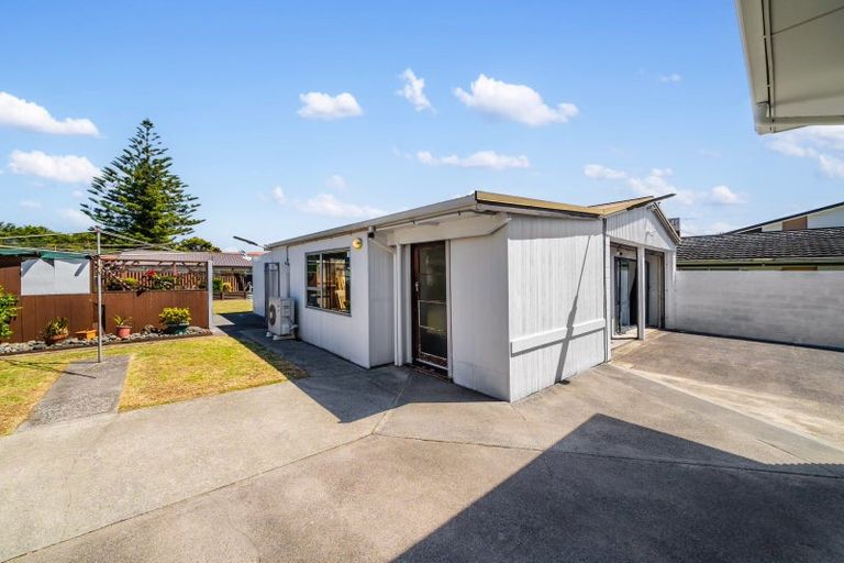 Photo of property in 19 Jordan Road, Mangere, Auckland, 2022
