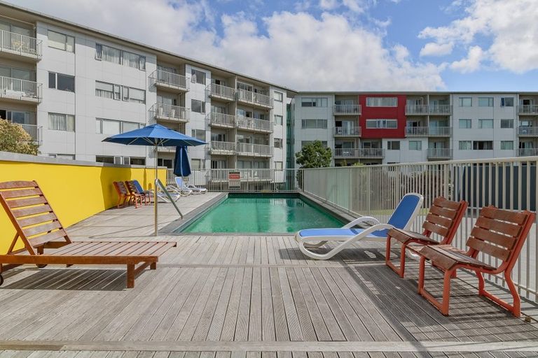 Photo of property in Shoal Haven Apartments, 112a/130 Anzac Street, Takapuna, Auckland, 0622