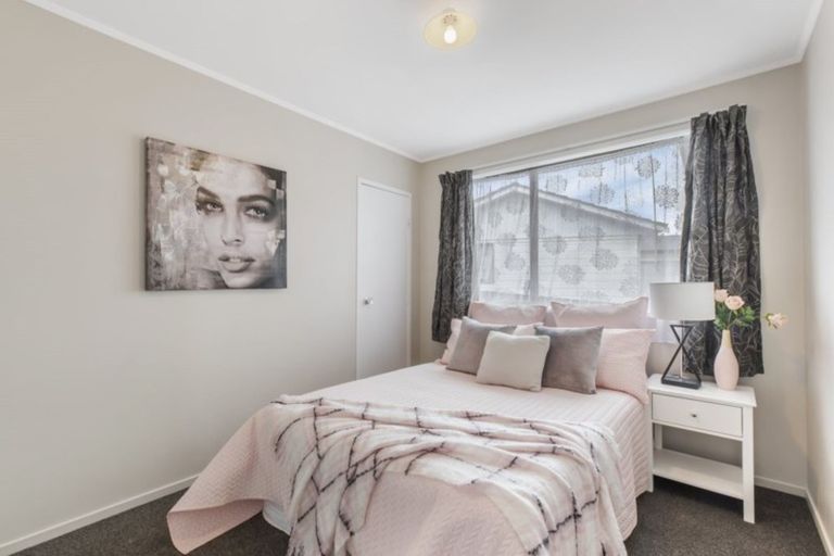 Photo of property in 12 Hoturoa Place, Manurewa, Auckland, 2102