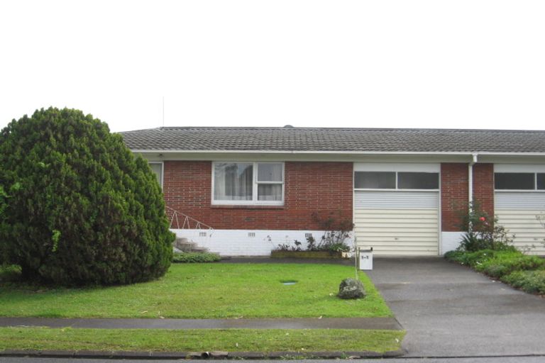 Photo of property in 2/1 Chevis Place, Pakuranga, Auckland, 2010