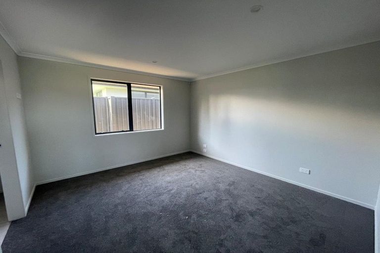 Photo of property in 11 Godwit Lane, Welcome Bay, Tauranga, 3112
