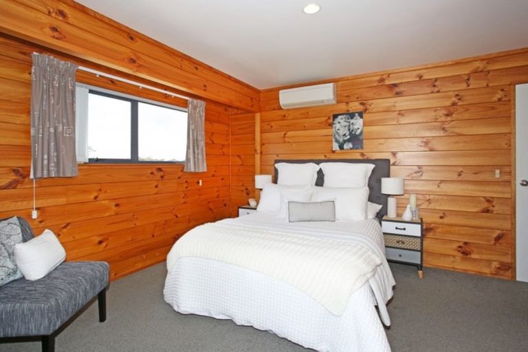 Photo of property in 41 Clarks Beach Road, Clarks Beach, 2122