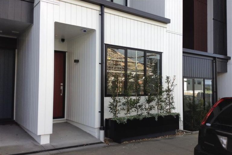 Photo of property in 58 Rangihina Road, Hobsonville, Auckland, 0616