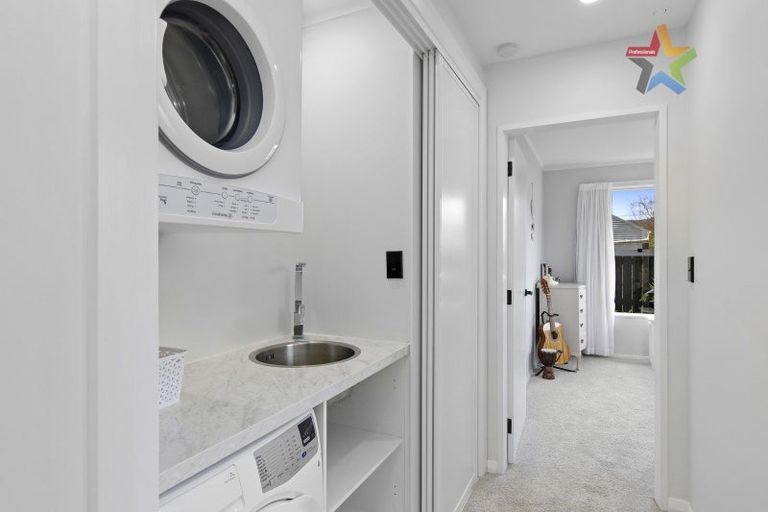 Photo of property in 2/74 Dyer Street, Epuni, Lower Hutt, 5011