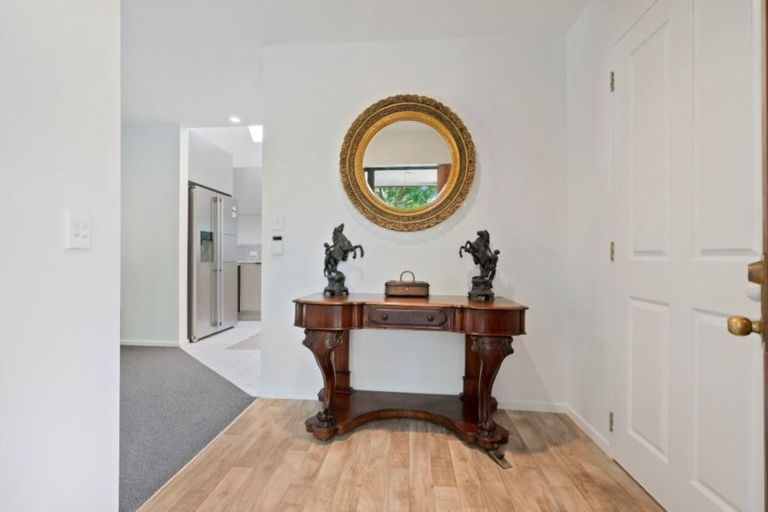 Photo of property in 2/44 Straven Road, Riccarton, Christchurch, 8011