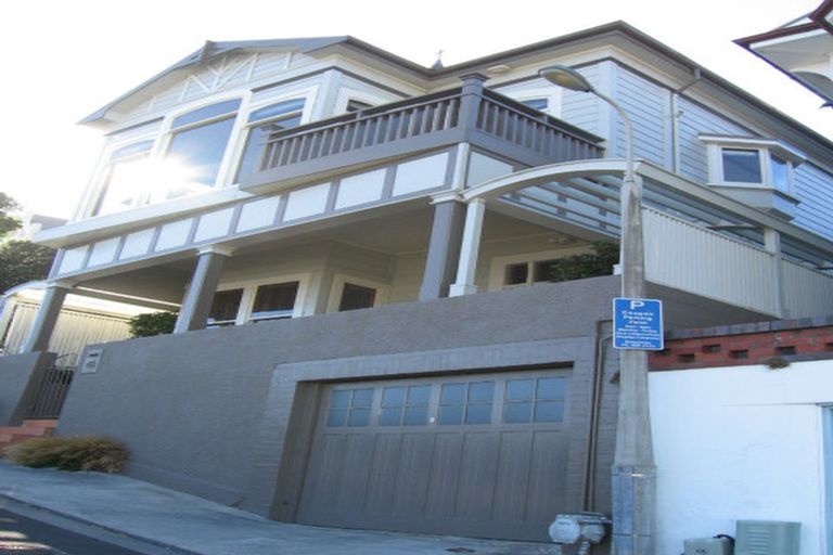Photo of property in 48 Mcfarlane Street, Mount Victoria, Wellington, 6011