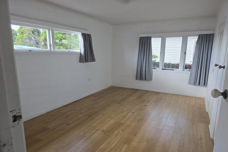 Photo of property in 62 College Road, Northcote, Auckland, 0627