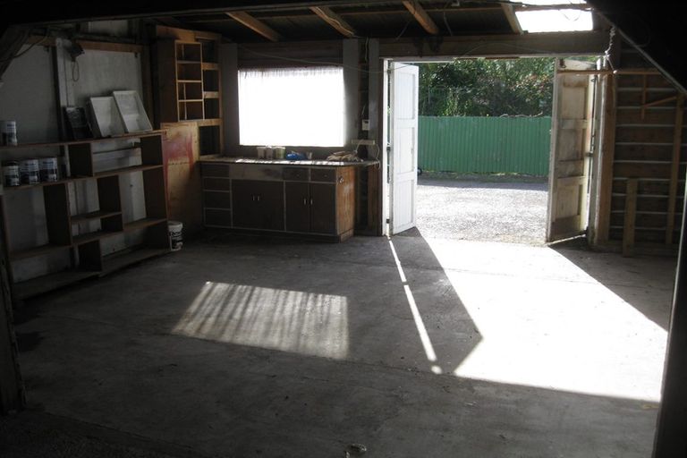 Photo of property in 14 Humphries Street, Greytown, 5712