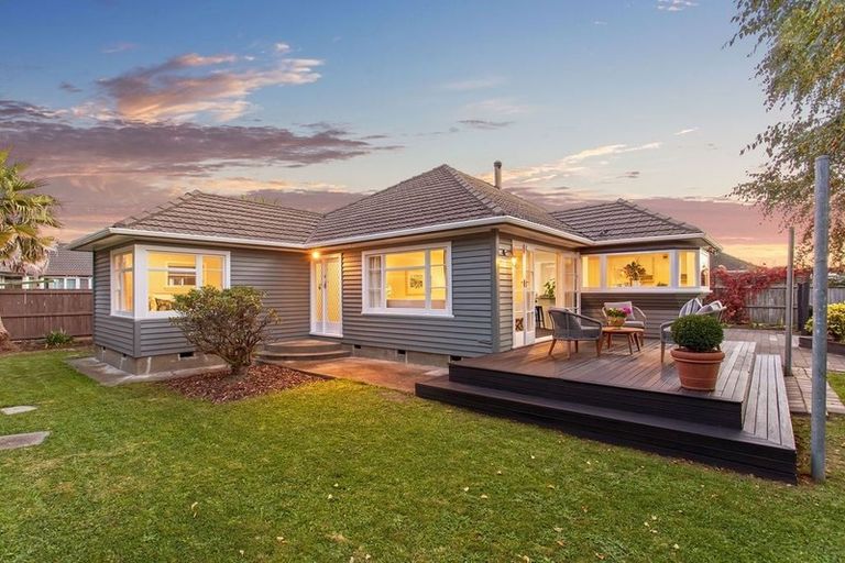 Photo of property in 34 Glenfield Crescent, Mairehau, Christchurch, 8052