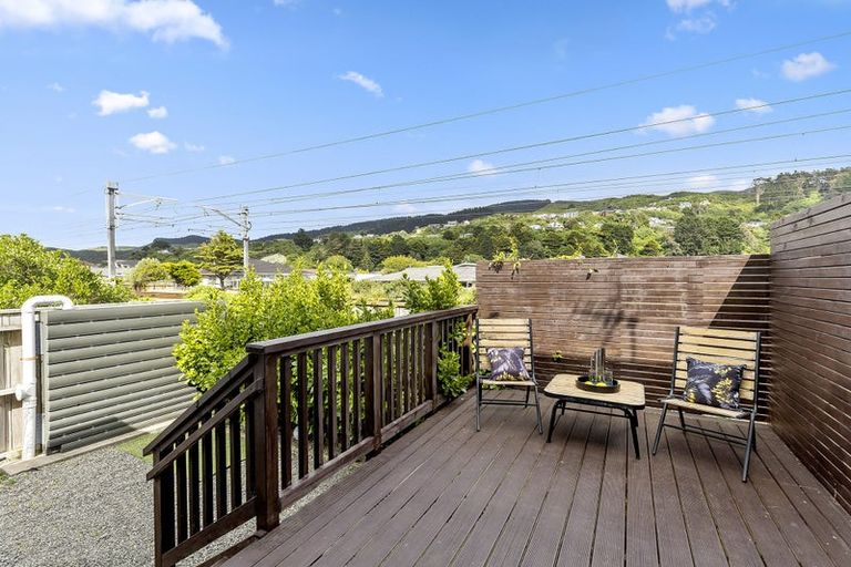 Photo of property in 23e Hinau Street, Tawa, Wellington, 5028