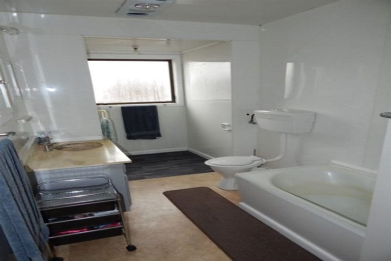 Photo of property in 105 Livingstone Street, Hokitika, 7810