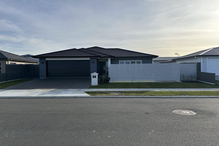 Photo of property in 6 Cassin Place, Taradale, Napier, 4112