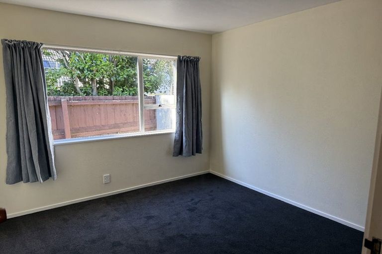 Photo of property in 1/43b Ambleside Drive, Burnside, Christchurch, 8053