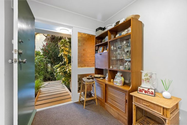 Photo of property in 59 Oreil Avenue, West Harbour, Auckland, 0618