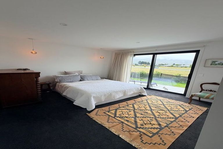 Photo of property in 42 Avalon Station Drive, Wanaka, 9305