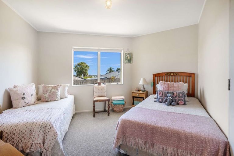 Photo of property in 2/23 Waitoa Street, Waiuku, 2123