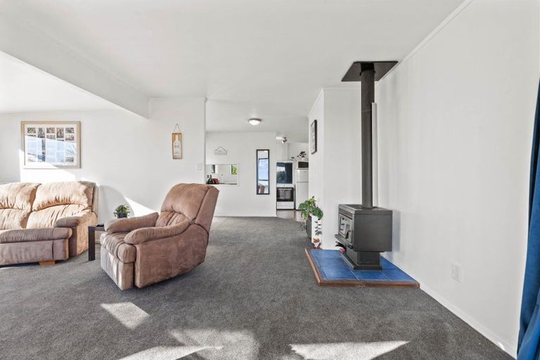 Photo of property in 2/12 Glengarry Place, Hilltop, Taupo, 3330