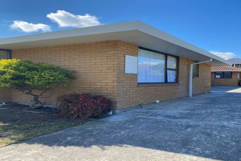 Photo of property in 2/7 Clipston Place, Halswell, Christchurch, 8025