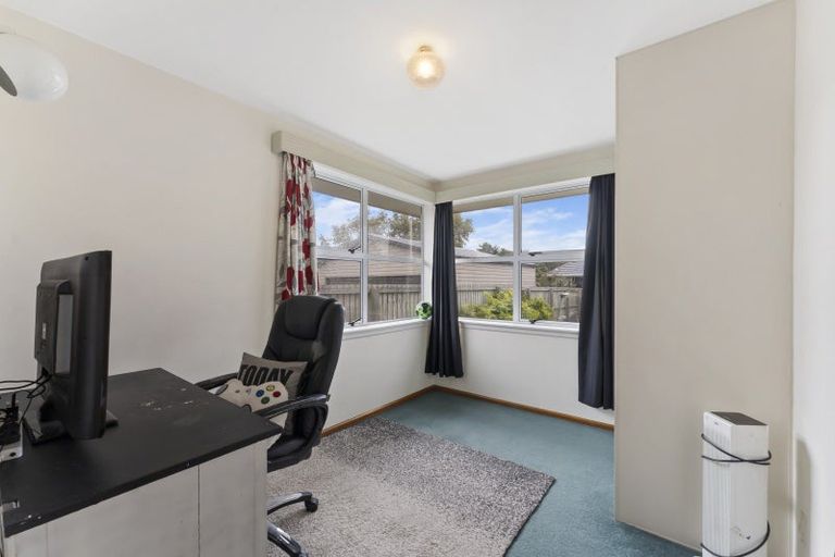 Photo of property in 209 Burwood Road, Burwood, Christchurch, 8083