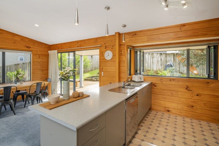 Photo of property in 6 Rabbit Way, Whitianga, 3510