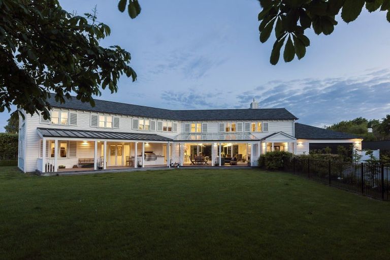 Photo of property in 11 Pentlow Place, Fendalton, Christchurch, 8052