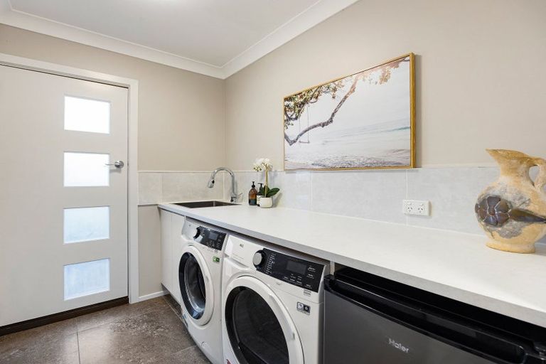 Photo of property in 72 Saint Andrews Terrace, St Andrews, Hamilton, 3200