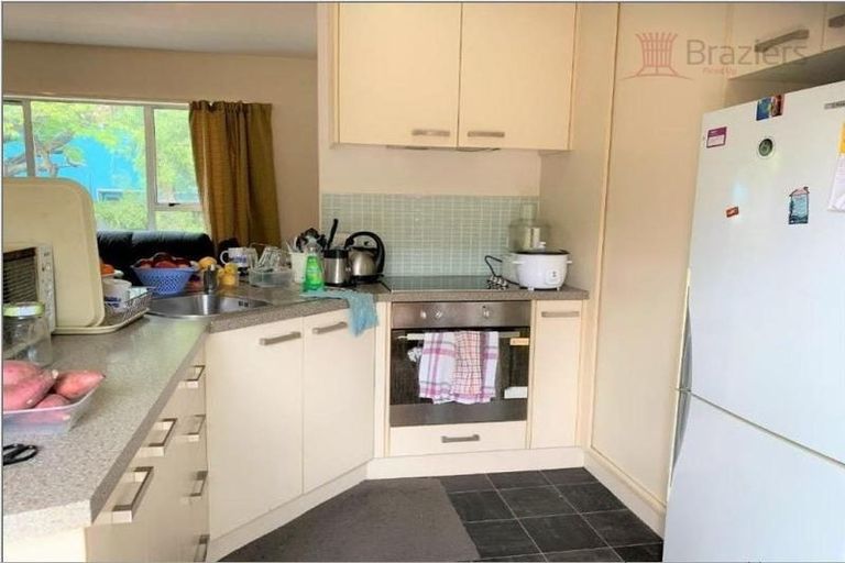 Photo of property in 9 Memorial Avenue, Ilam, Christchurch, 8053