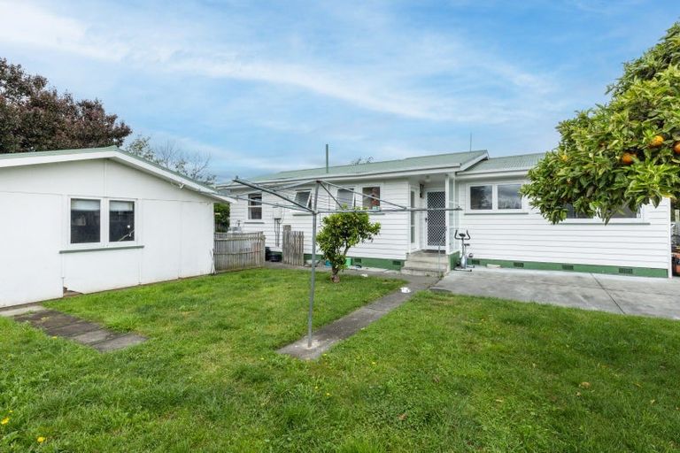 Photo of property in 3 Cranby Crescent, Onekawa, Napier, 4110